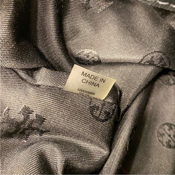 💯Tory Burch Marion Chain Slouchy Tote in Black - Picture 11 of 12